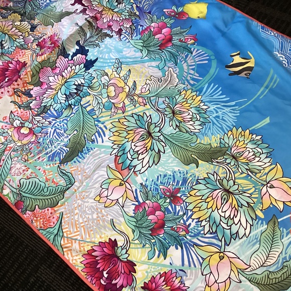 JOHNNY  WAS.  BEACH BLANKET NEW WITH BAG. FISHES FLOWERS - Picture 3 of 12